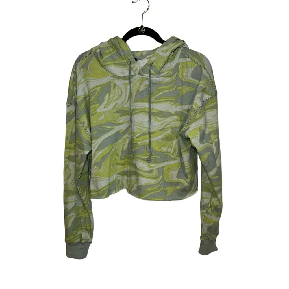 Wild Fable Cropped Green Striped Women’s Hoodie Size: Medium - Picture 2 of 5
